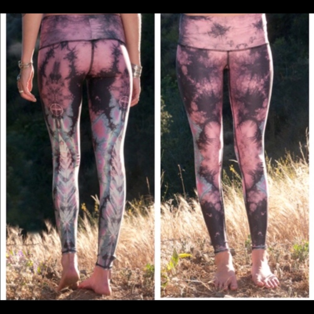Teeki Yoga pants~ Eagle Feather Pink size large